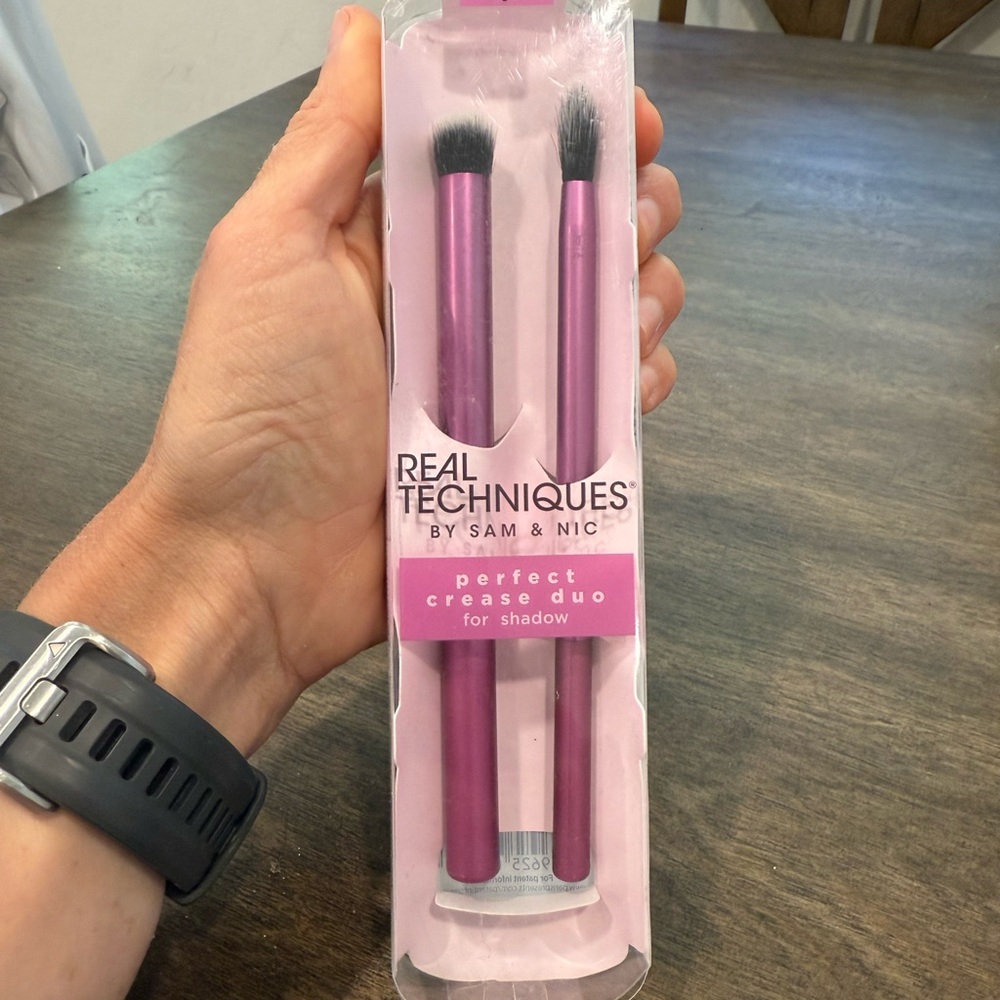 Real Techniques Pink Cell Phone Holder